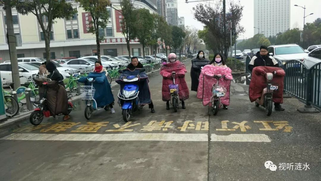 樓房的房本都是鄉政府發的臨時房本