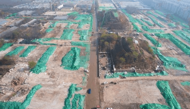 相關(guān)職能部門正在大力推進拆遷工作