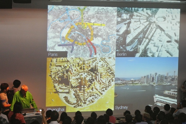 且自取得回遷房不動產登記證后