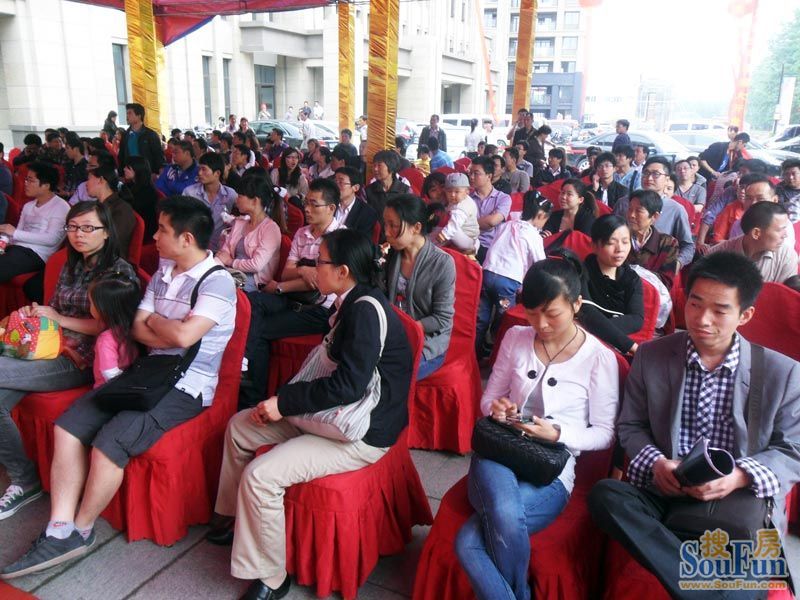 整個(gè)樓盤已開過(guò)兩次盤