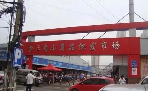 市國土局對(duì)每一宗出讓土地的位置