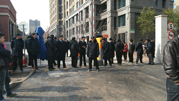 買房時(shí)售樓人員說(shuō)小區(qū)有很多車位